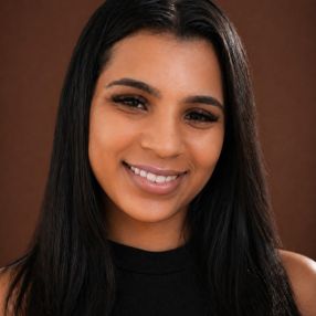 MARIANE, Babysitter in Itajaí