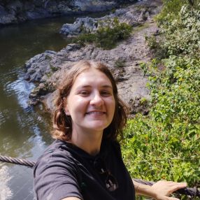 Angela, Babysitter in São Francisco do Sul