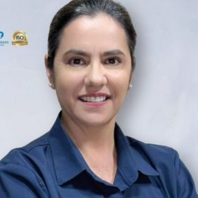 Renata, Babá em Orleans