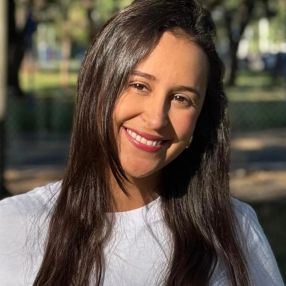 Gabriela, Babá em Nova Odessa