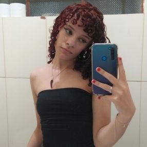 Isabelli, Babysitter in Estrêla