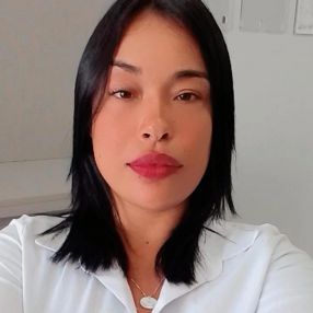 Larissa, Babá em Santo Amaro da Imperatriz