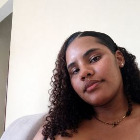 Alicia De Fátima Costa, Babá em Três Corações