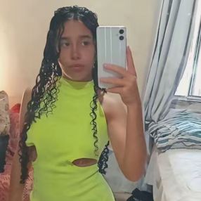 Pamela, Babá em Pinheiral