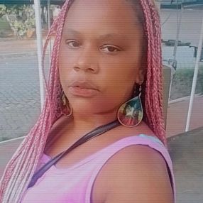 Luciana, Babá em Valença