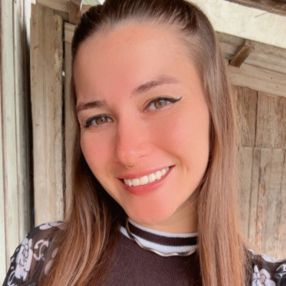 Estefhani, Babá em Itajaí