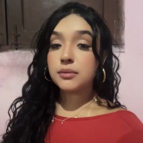 Estefany, Babá em Queimadas