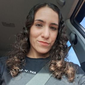 Amanda, Babá em Uberlândia