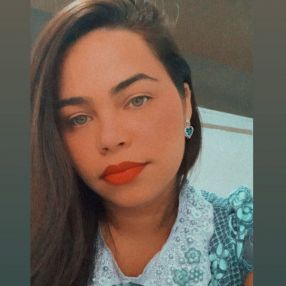 Larissa, Babá em Satuba