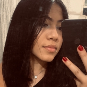 Leticia, Babá em Pedra Preta