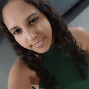 Bruna, Babá em Alfenas