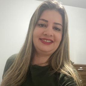 Aline, Babá em Rio Verde