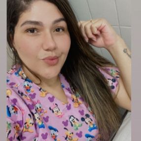 Isabela, Babá em Contagem