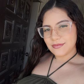 Tatiane, Babá em Forquilhinha
