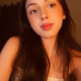 Lara, Babá em Pedreira
