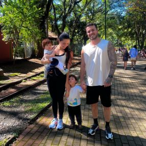 Luana, Family in Pouso Alegre