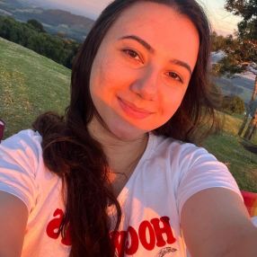 Andressa, Babá em Francisco Beltrão