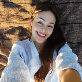 Brenda, Babá em Porto Alegre