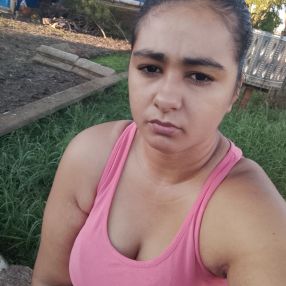 Adriane, Babá em Dois Vizinhos