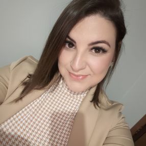 Andressa, Babá em São João Del Rei