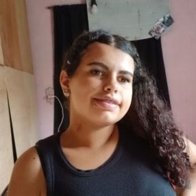 Sabrina, Babá em Cachoeira do Sul