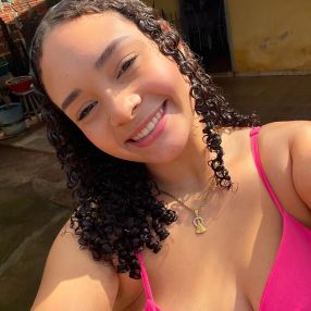 Karla, Babá em Paranavaí