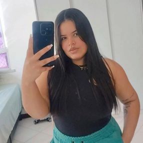 Adrielly Santos, Babá em Capela