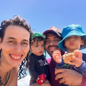 Luiza, Família em Salvador