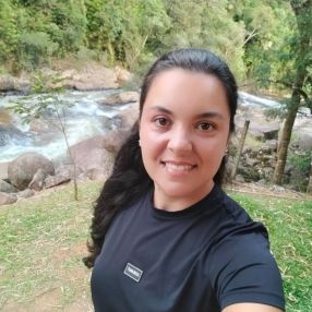 Natália, Babá em Nova Trento