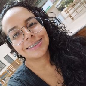 Adriellen, Babá em Cáceres