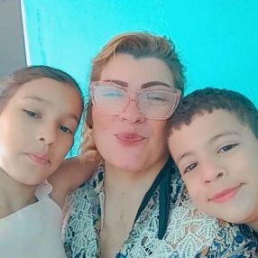 Viviane, Família em Embu das Artes