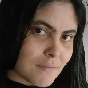 Jessica, Babá em Montenegro