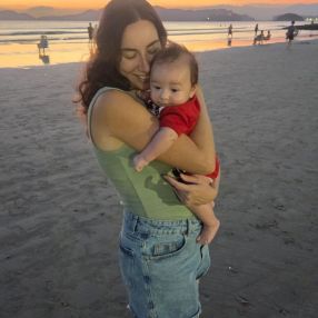 Larissa, Família em Santos