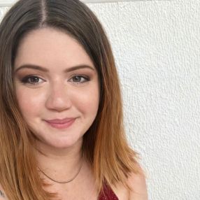 Ingrid, Babá em Camboriú