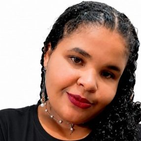 Fernanda, Babá em Barretos