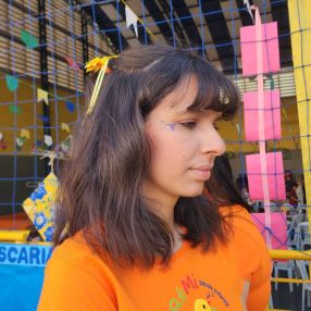 Aline, Babá em Ipatinga