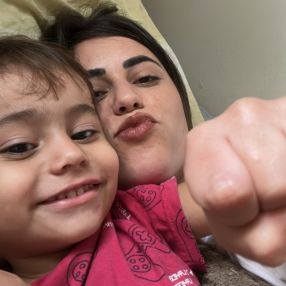 Amanda, Família em Dourados
