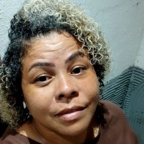 LUCIANA LORENE BARBOSA, Babá em Brasília