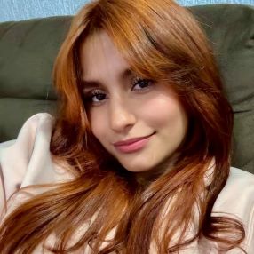 Lara Emanuelle, Babá em Brasília