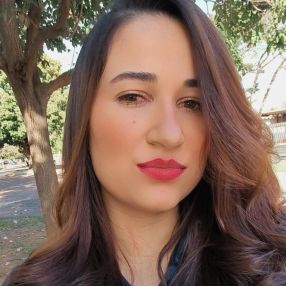 Luana, Babá em Montes Claros