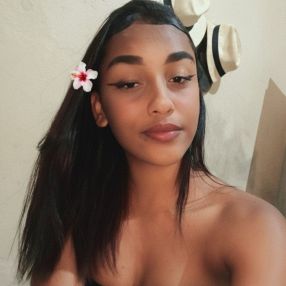 Jamily, Babá em Belo Oriente