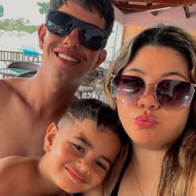 Thalia, Família em Piraquara
