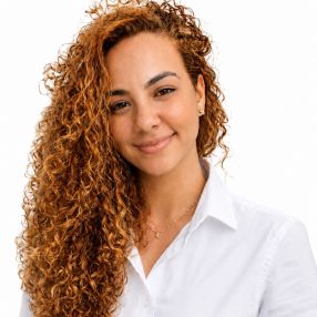 Bruna, Babá em Cubatão