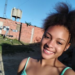 Larissa, Babá em Sooretama