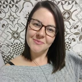 Daiane Cristina, Babá em Fazenda Rio Grande