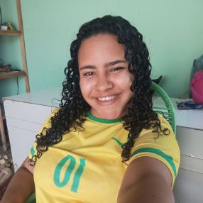 Geovana, Babá em Bezerros