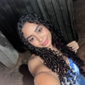 Emilly, Babá em Frutal