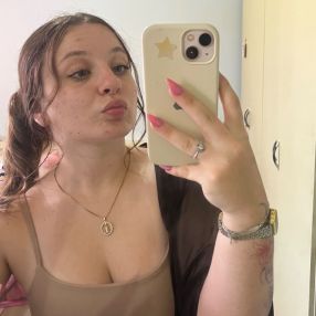 Aline, Babá em Rio Negrinho