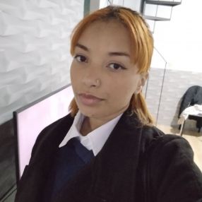 Giovana, Babá em Tramandaí