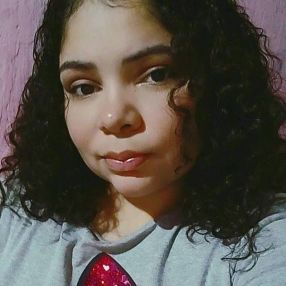 Mikaela, Família em Conde